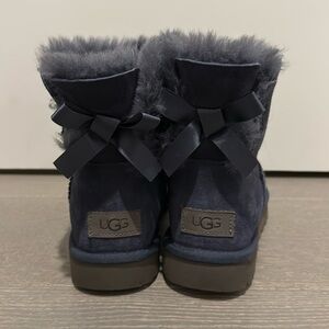 NEW Ugg Mini Bailey Bow in Eve Blue size 7